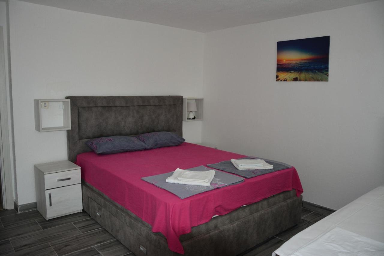 Apartments Djedovic 2 Petrovac 外观 照片