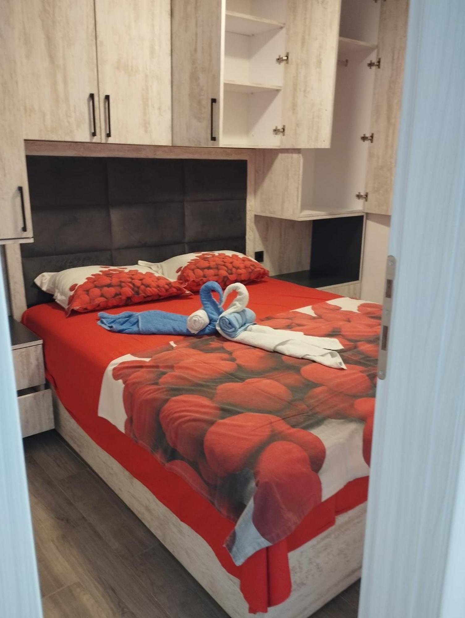 Apartments Djedovic 2 Petrovac 外观 照片