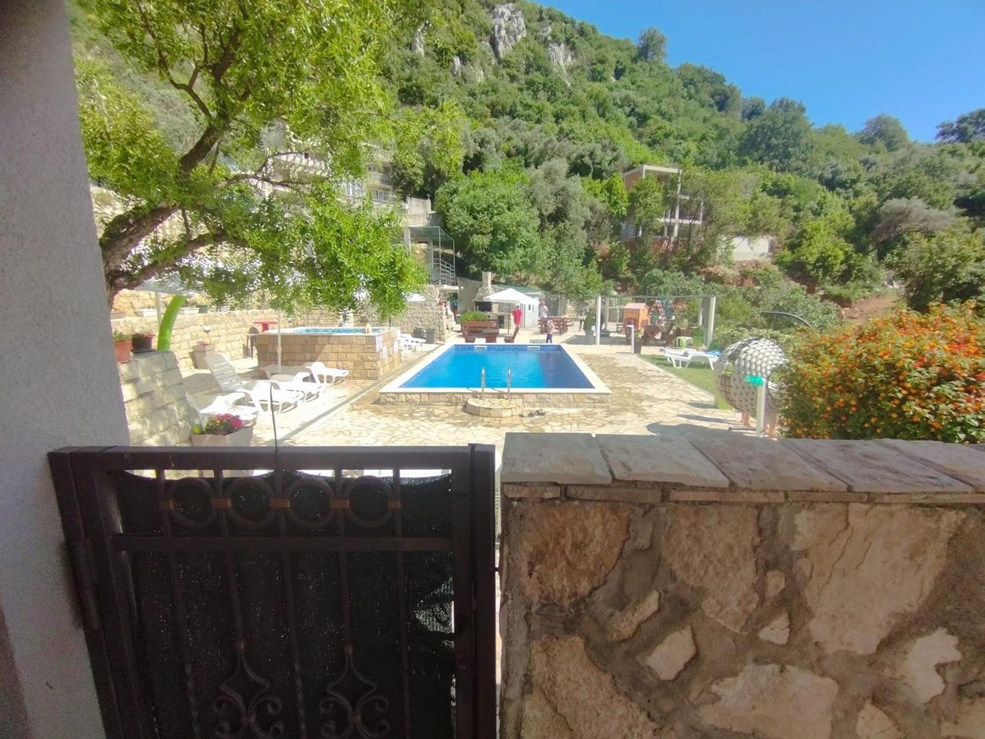 Apartments Djedovic 2 Petrovac 外观 照片
