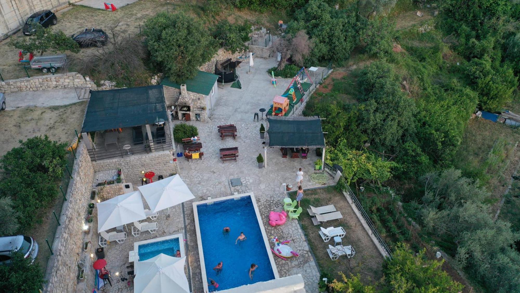Apartments Djedovic 2 Petrovac 外观 照片