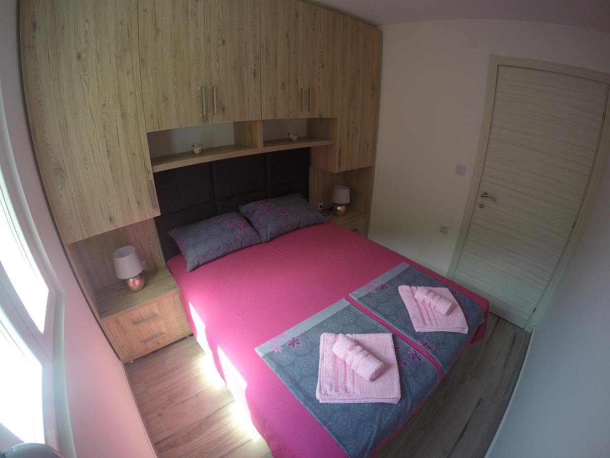Apartments Djedovic 2 Petrovac 外观 照片