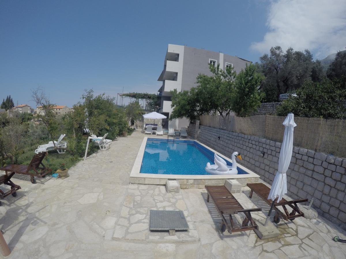 Apartments Djedovic 2 Petrovac 外观 照片