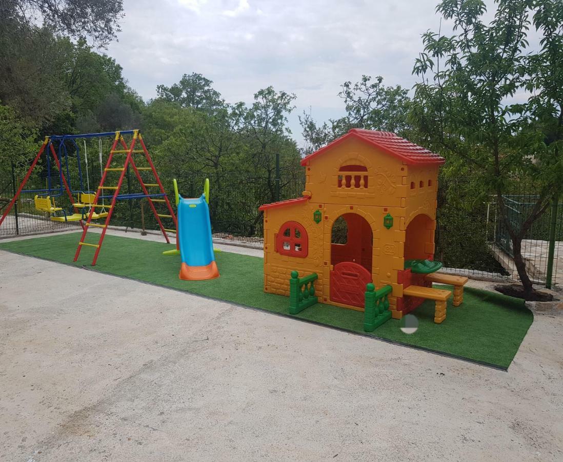 Apartments Djedovic 2 Petrovac 外观 照片