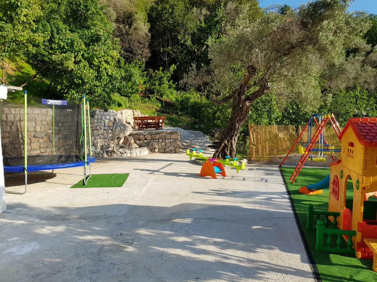 Apartments Djedovic 2 Petrovac 外观 照片