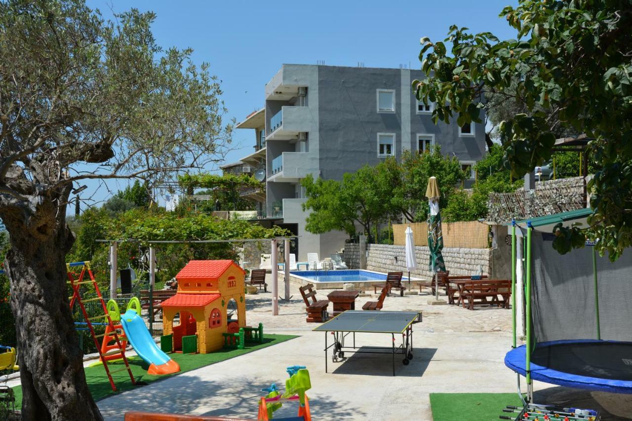 Apartments Djedovic 2 Petrovac 外观 照片